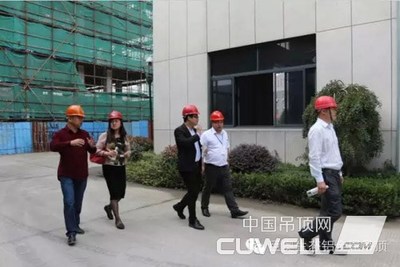 省创新型示范中小企业专家评审团莅临巨奥 墙面与吊顶领域创新实力获认可