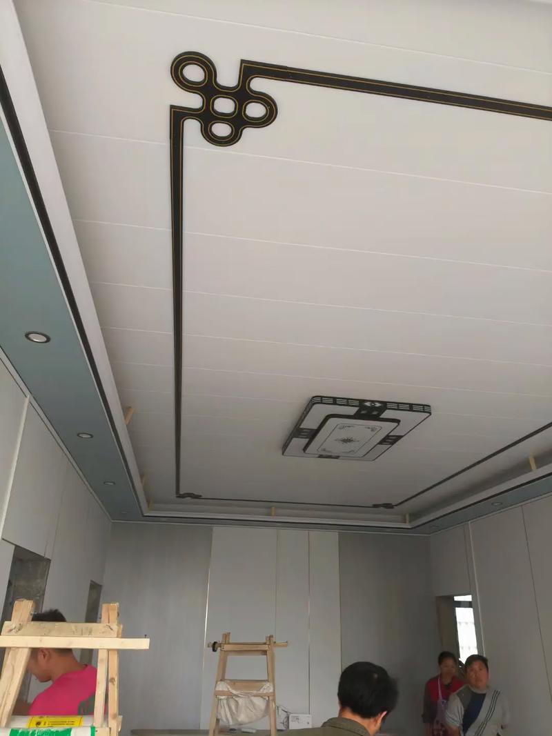 碳晶板墙面与PVC吊顶 现代家居的完美组合